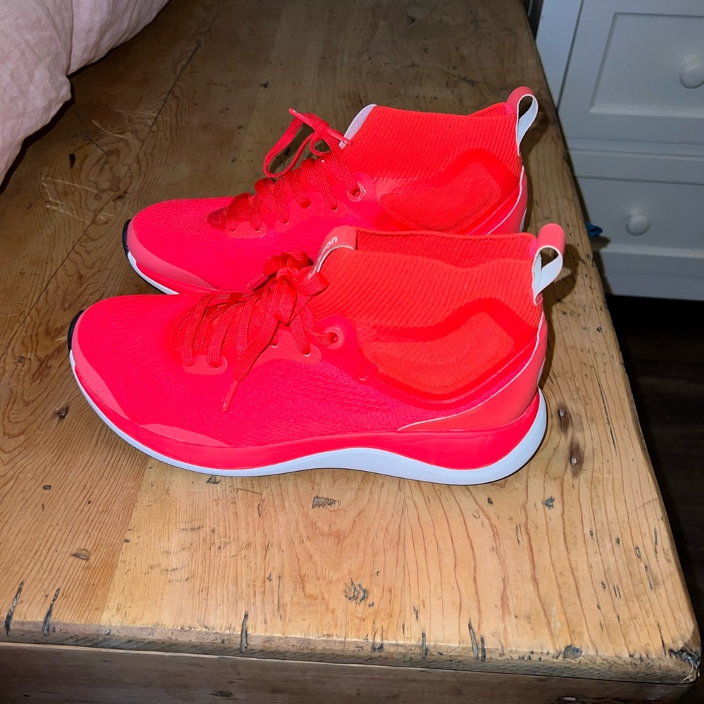 Lululemon Chargefeel Mid Womens Workout Shoe